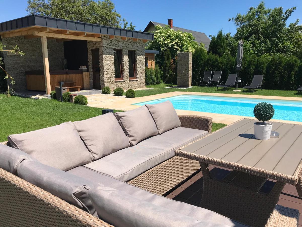 Villa Aruba & Private Spa Suites Keszthely Εξωτερικό φωτογραφία