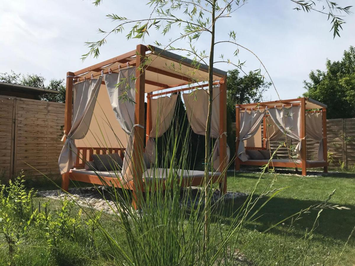 Villa Aruba & Private Spa Suites Keszthely Εξωτερικό φωτογραφία