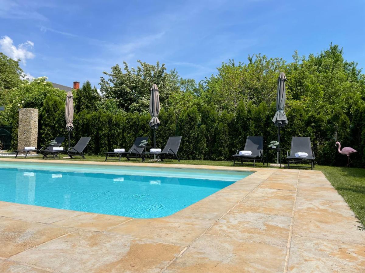 Villa Aruba & Private Spa Suites Keszthely Εξωτερικό φωτογραφία